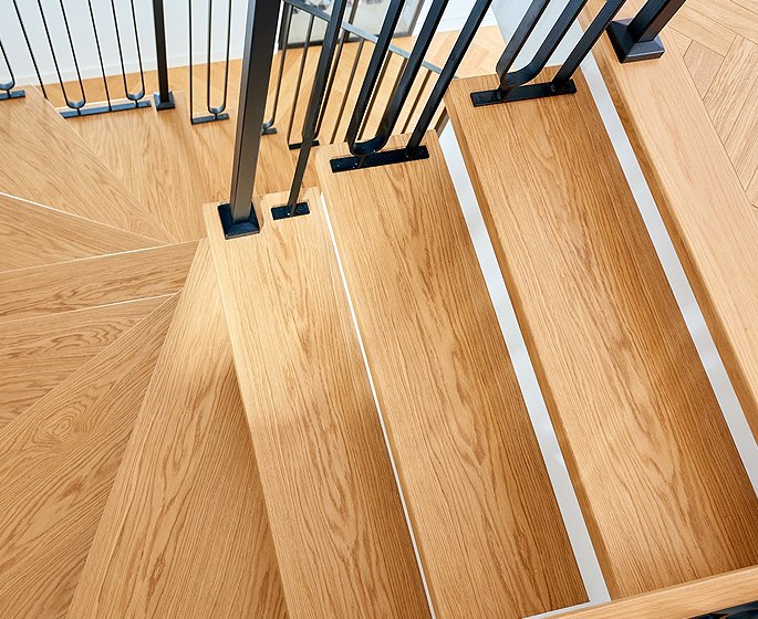 Rocznie realizujemy ok. 170 projektów zarówno dla odbiorców indywidualnych, jak i detalicznych.